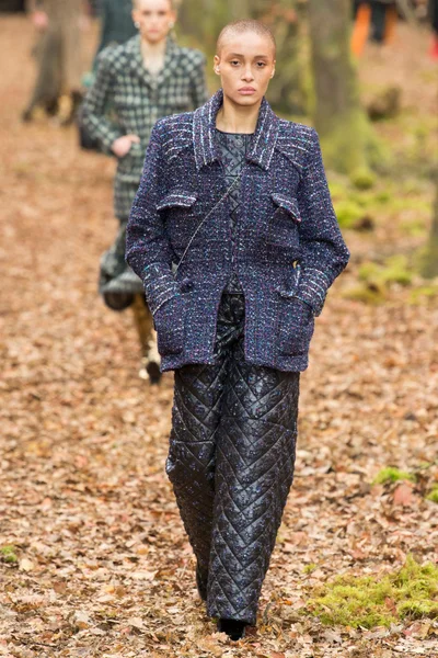 Look 23